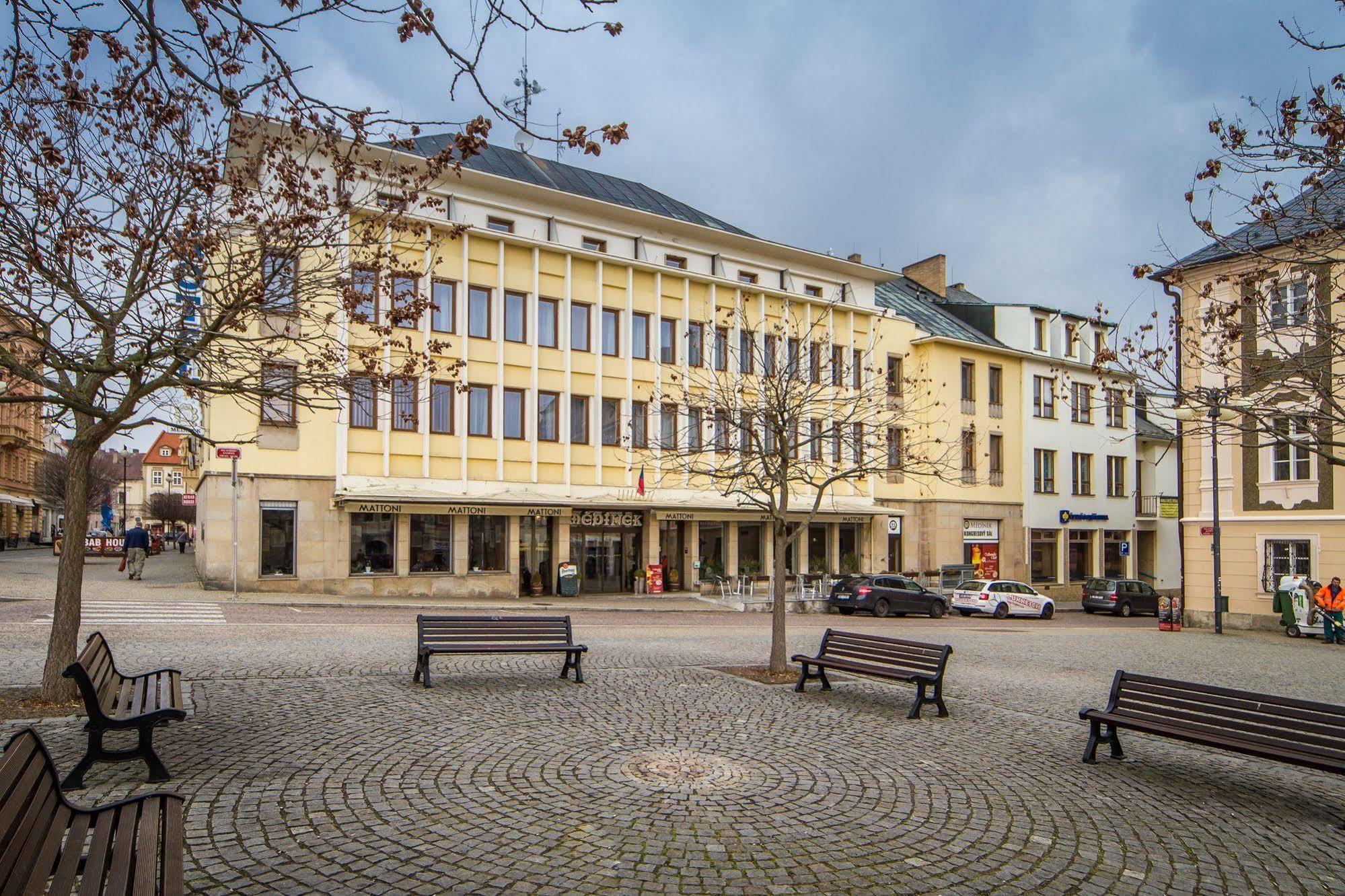 Lh Hotel Medinek Old Town Kutna Hora Exterior photo